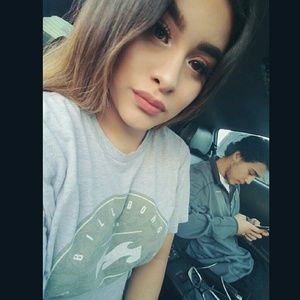 Meet your Posher, Monique