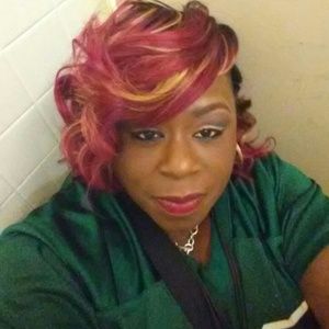 Meet your Posher, Tonya