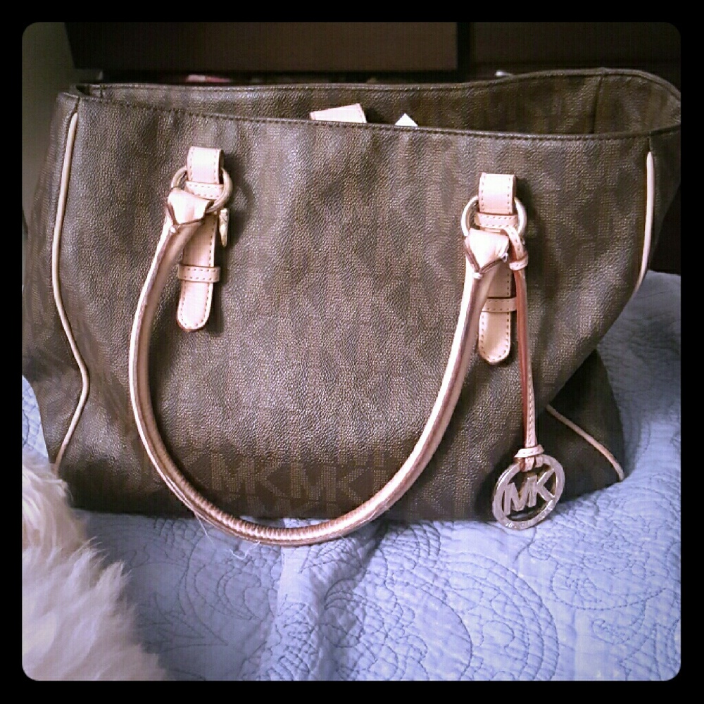 Authentic Michael kors purse