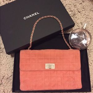 SOLD！ CHANEL Suede 2.55