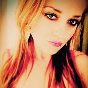 Meet your Posher, Evelyn