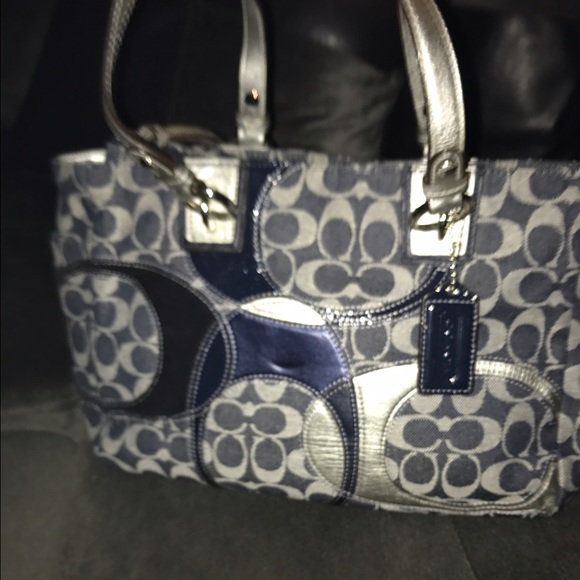 Coach purse - Picture 1 of 3