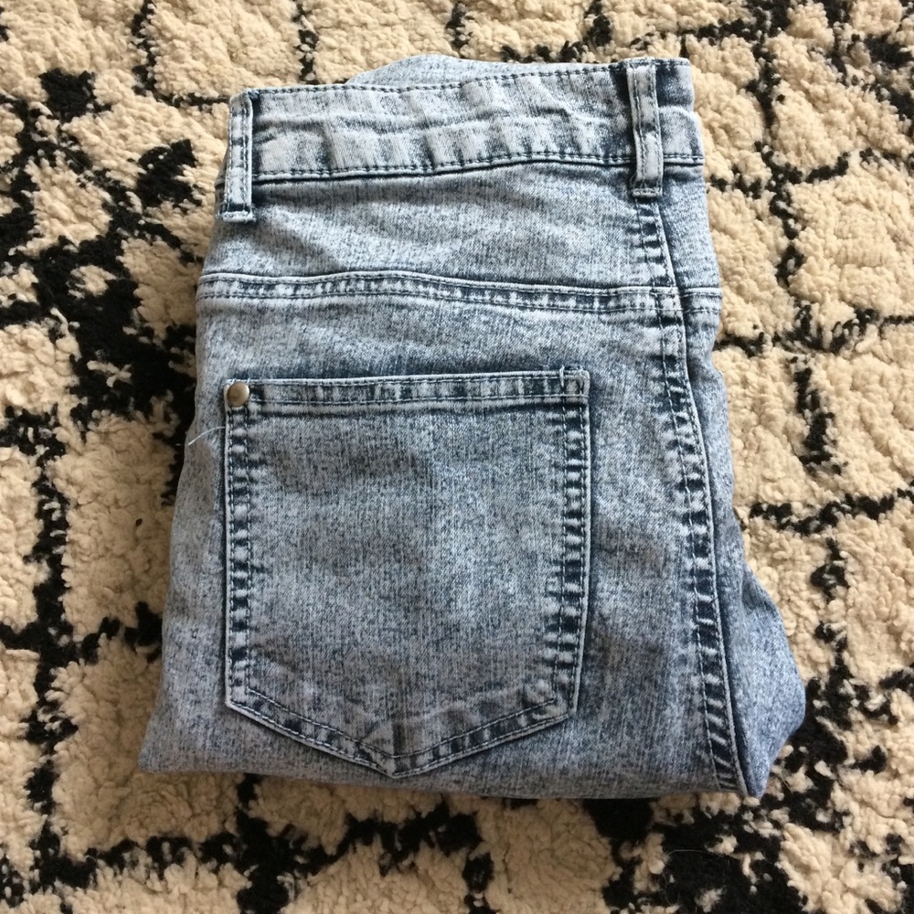 Bleached skinny jeans SOLD