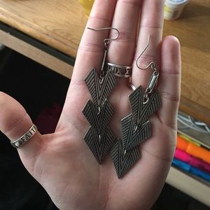 Lucky brand sliver tribal earrings.