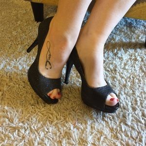 Black glitter peep toe heel