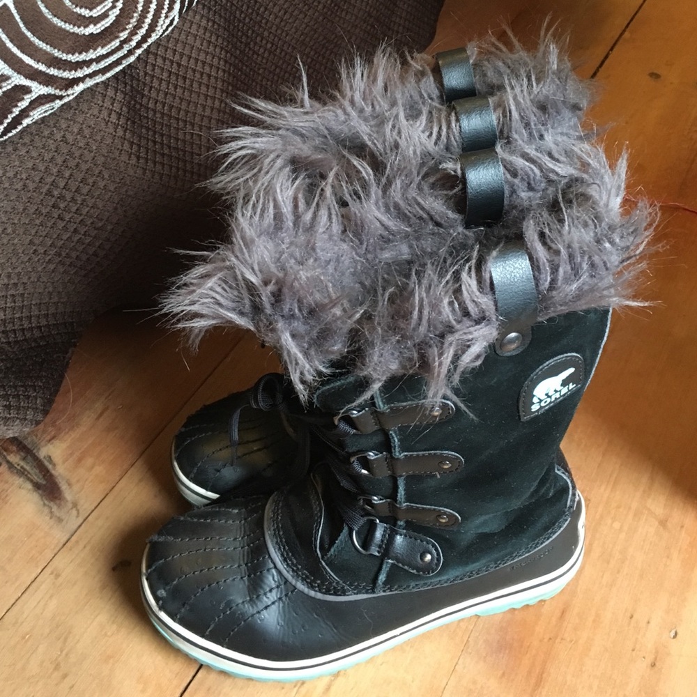 Girls Sorel size 6 Joan of Arctic