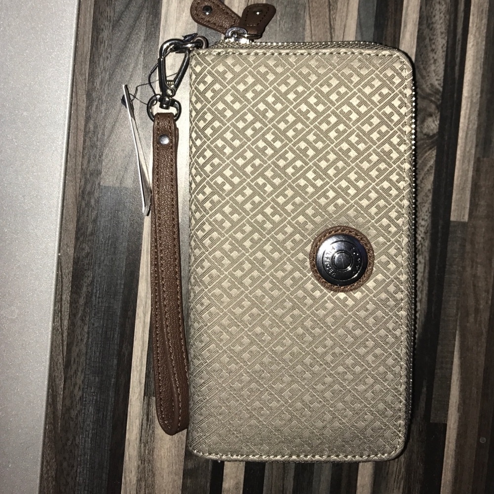 Brand new Tommy Hilfiger wristlet