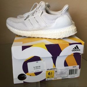 ADIDAS UltraBoost