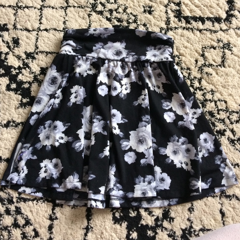 FREE Skater skirt