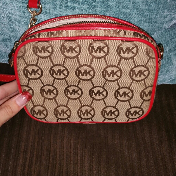Mk cross body bag - Picture 3 of 3