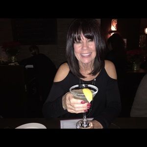 Meet your Posher, Janet