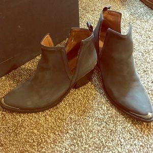 Jeffrey Campbell Cromwell Booties