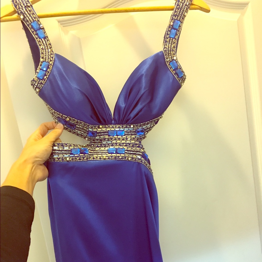 Beautiful floor length blue prom dress