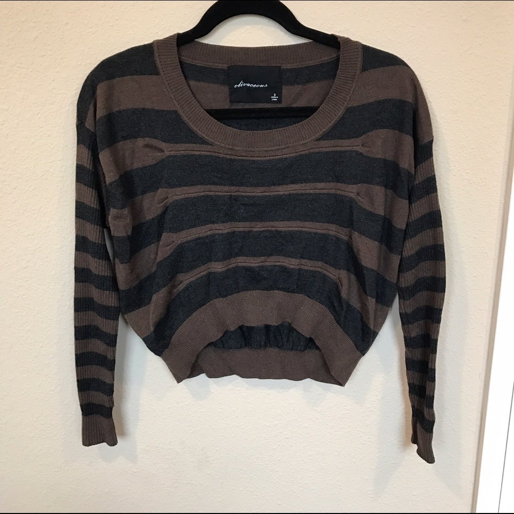 Crop top sweater