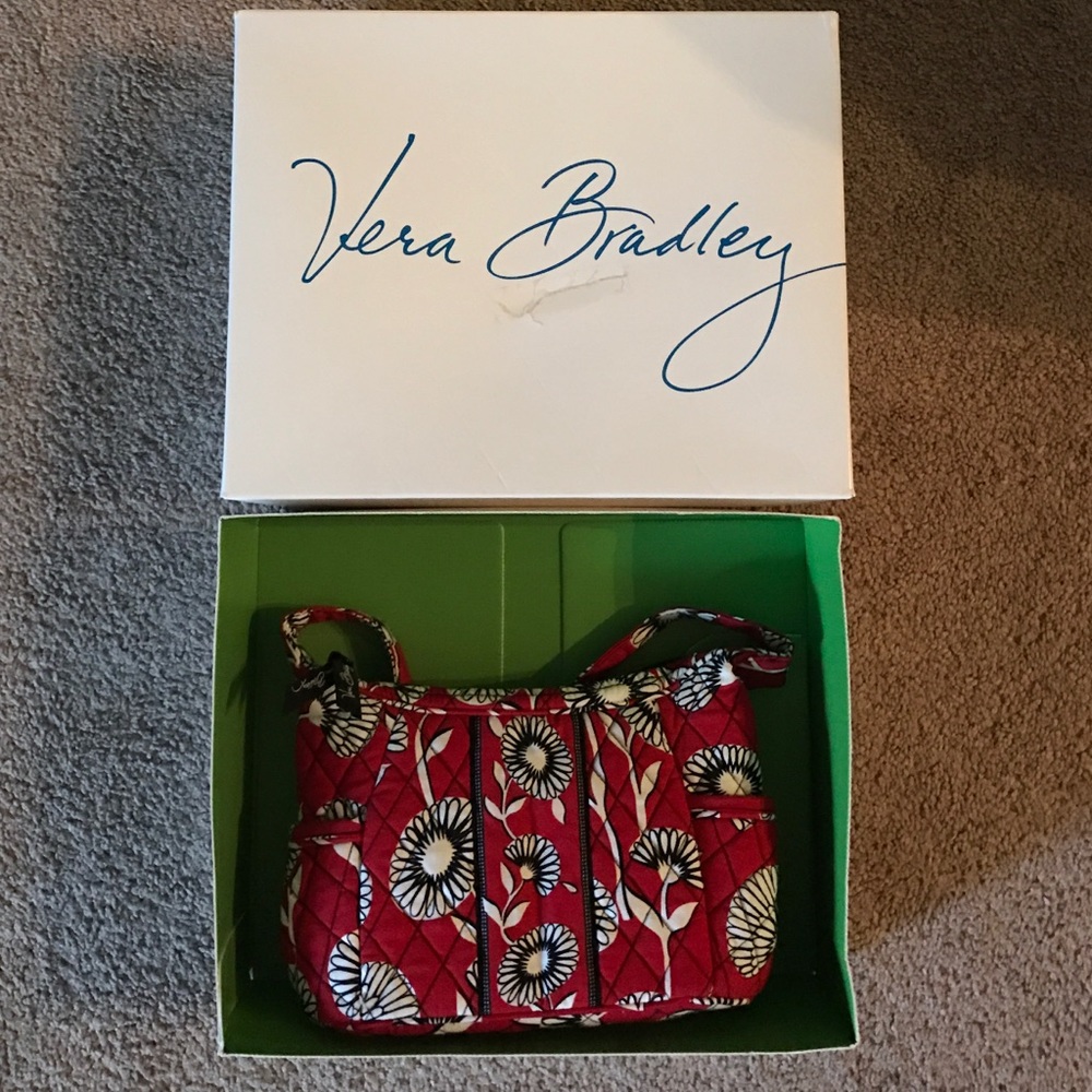 SOLD  Vera Bradley Sophia Deco Daisy Purse Retired