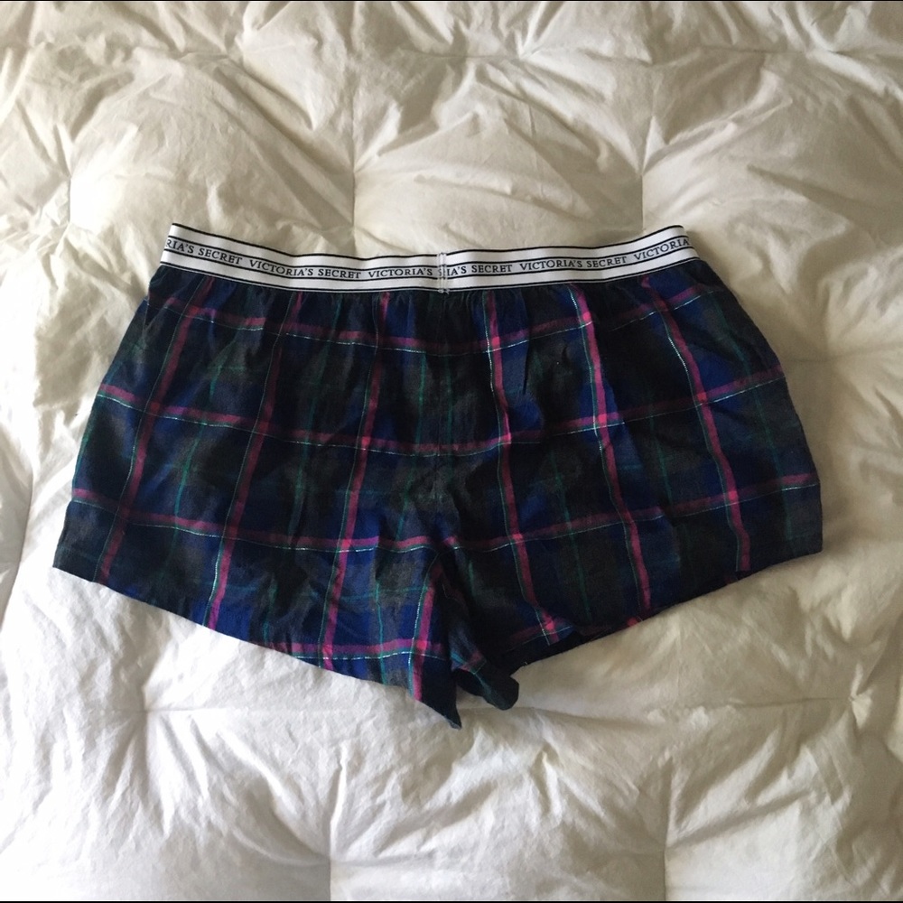 Victoria Secret Plaid Pajama Shorts - Picture 2 of 4