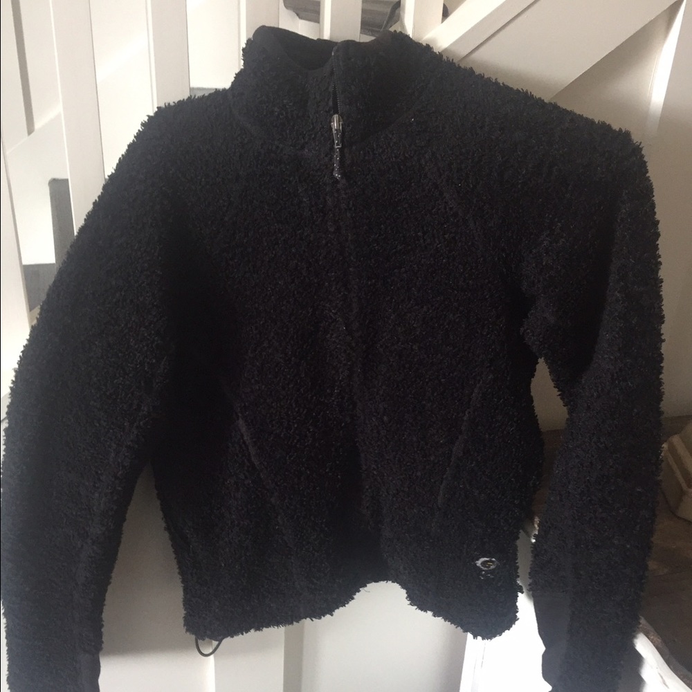 Mountain hard wear jacket