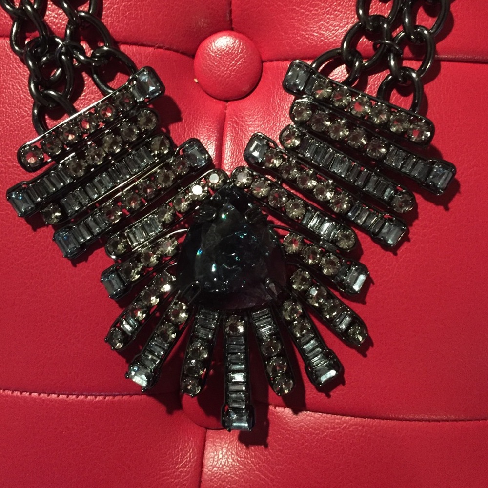 New Statement Dramatic Necklace Nyc Boutique Store - image 2