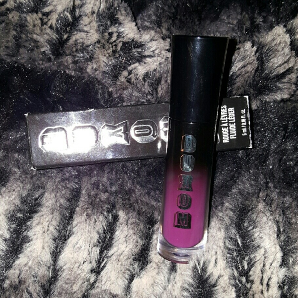 Buxom Whipped liquid Lipstick Criminal