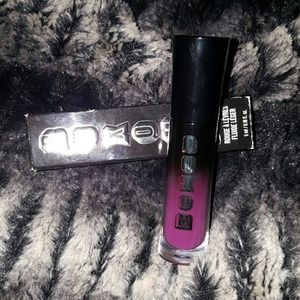 Buxom Whipped liquid Lipstick Criminal