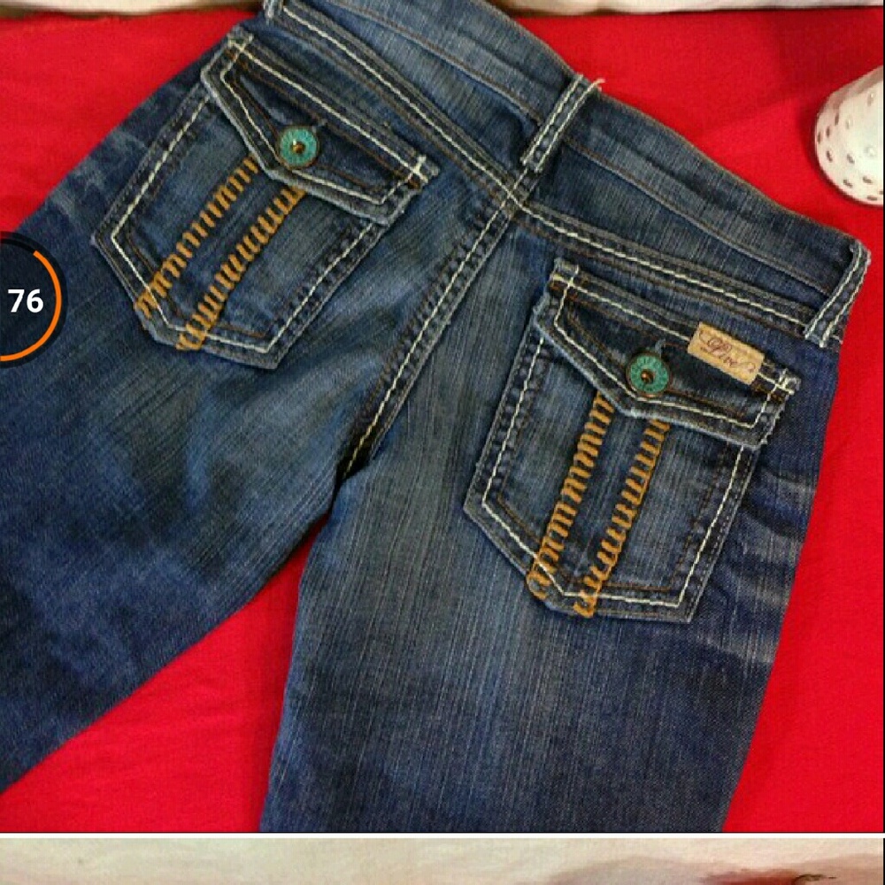 Amazing detail Jeans, wish they fit me