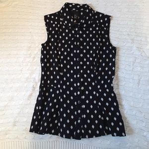 Blk & wht patterned peplum sleeveless H&M blouse