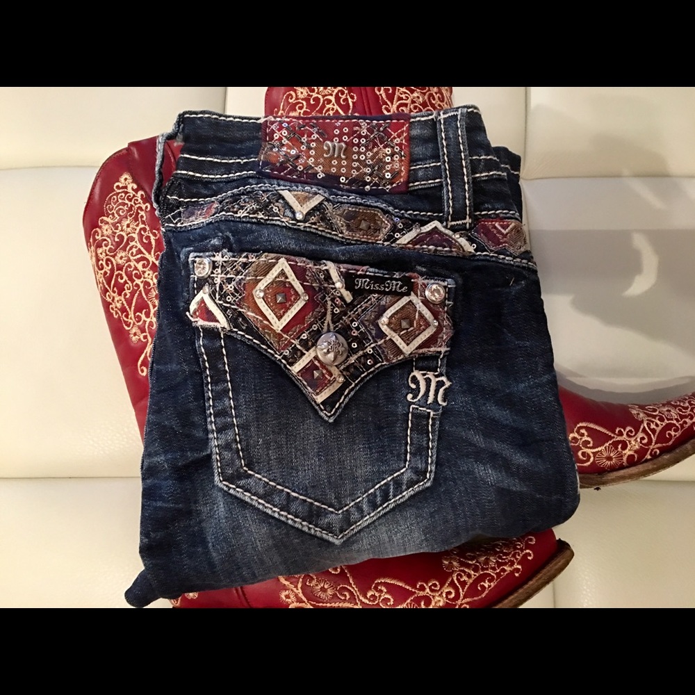 Miss Me Aztec Skinny - Picture 2 of 7