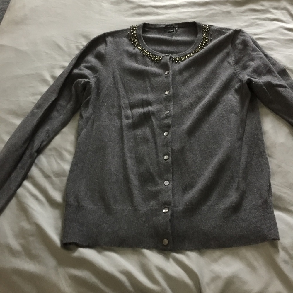 Heather gray cardigan with Pearl detail