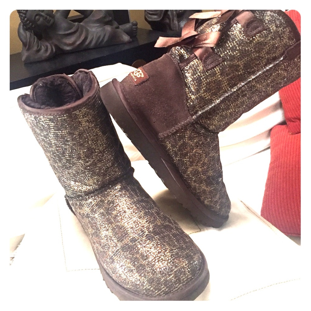 Sparkly leopard print UGGS