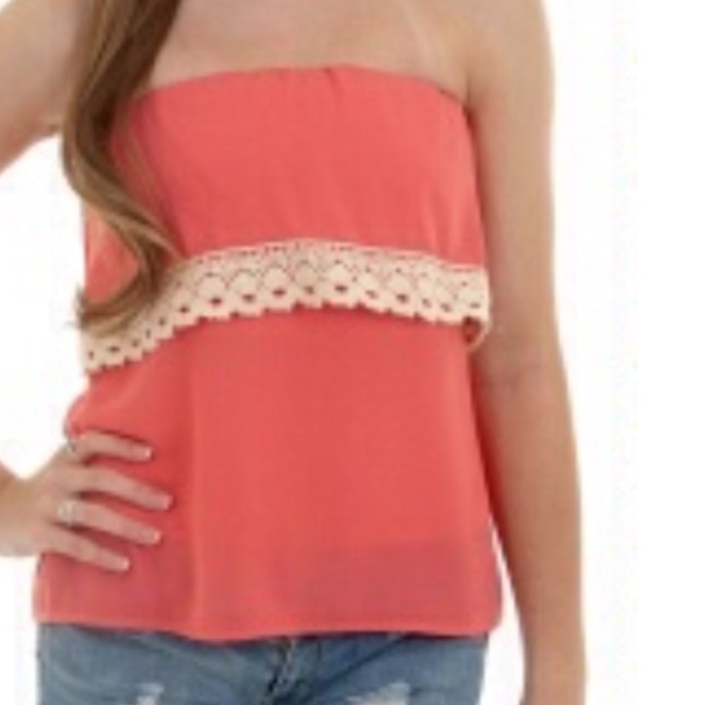 Karlie Coral Buster w Ivory Crochet Lace Strapless - Picture 2 of 2