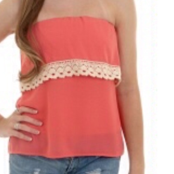 Karlie Coral Buster w Ivory Crochet Lace Strapless - Picture 2 of 2