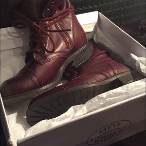 Steve Madden BURGENDY Combat Boots BRAND NEW