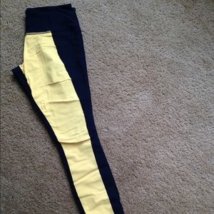 Lululemon Color block Wunder Unders!!