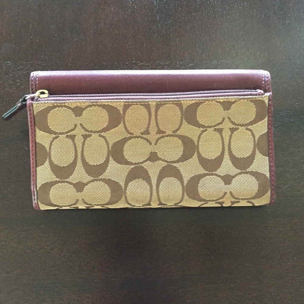 Coach Checkbook Wallet - Picture 4 of 4