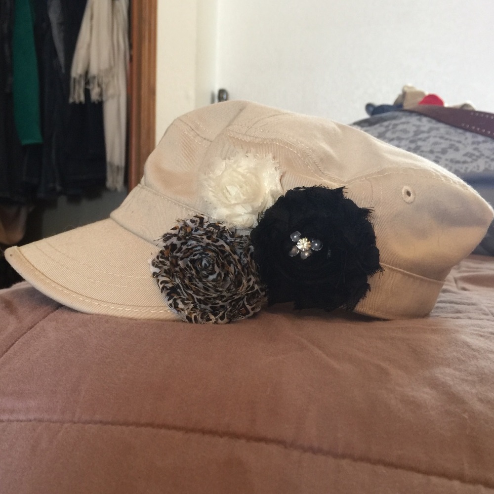 Cute cadet style hat.