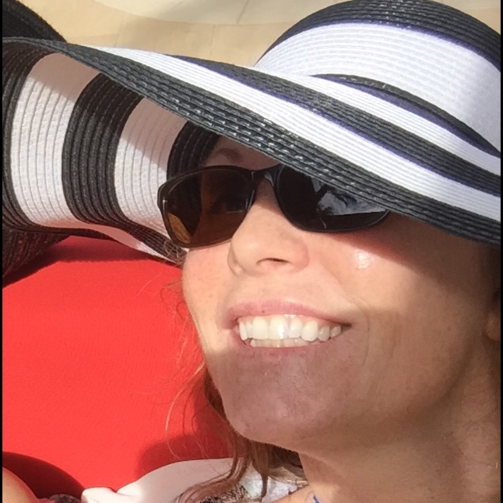 Meet your Posher, Christine