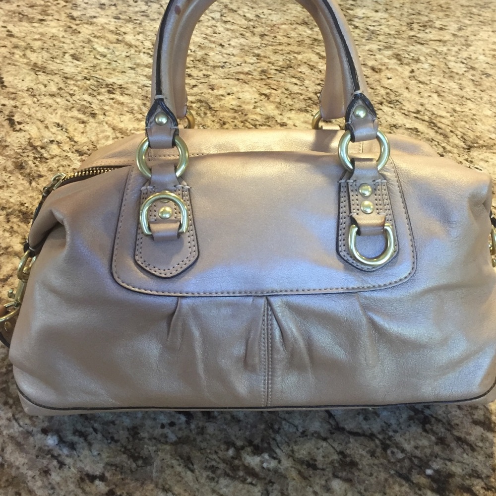 Coach purse - Picture 2 of 4