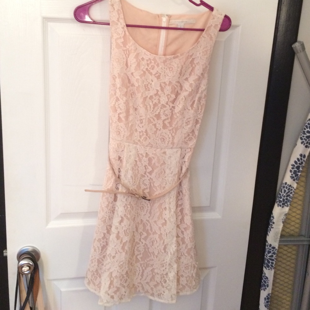 Lauren Conrad cream and beige lace dress, sz 4