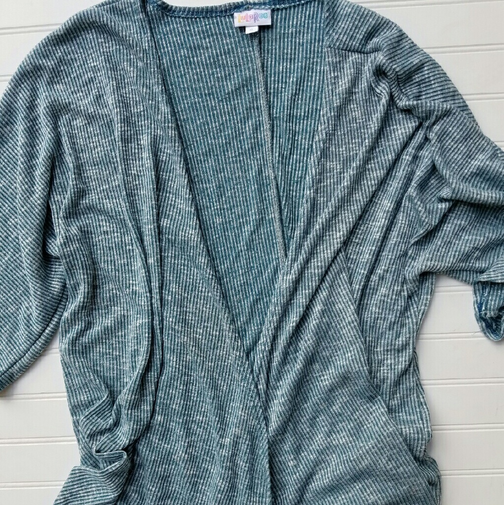 Small LuLaRoe Lindsay