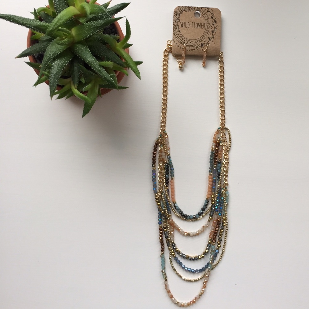 Gem Stones & Gold Layered Necklace & Earrings ✨