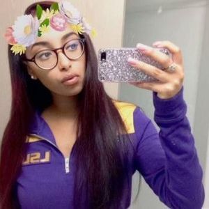 Meet your Posher, Chakira