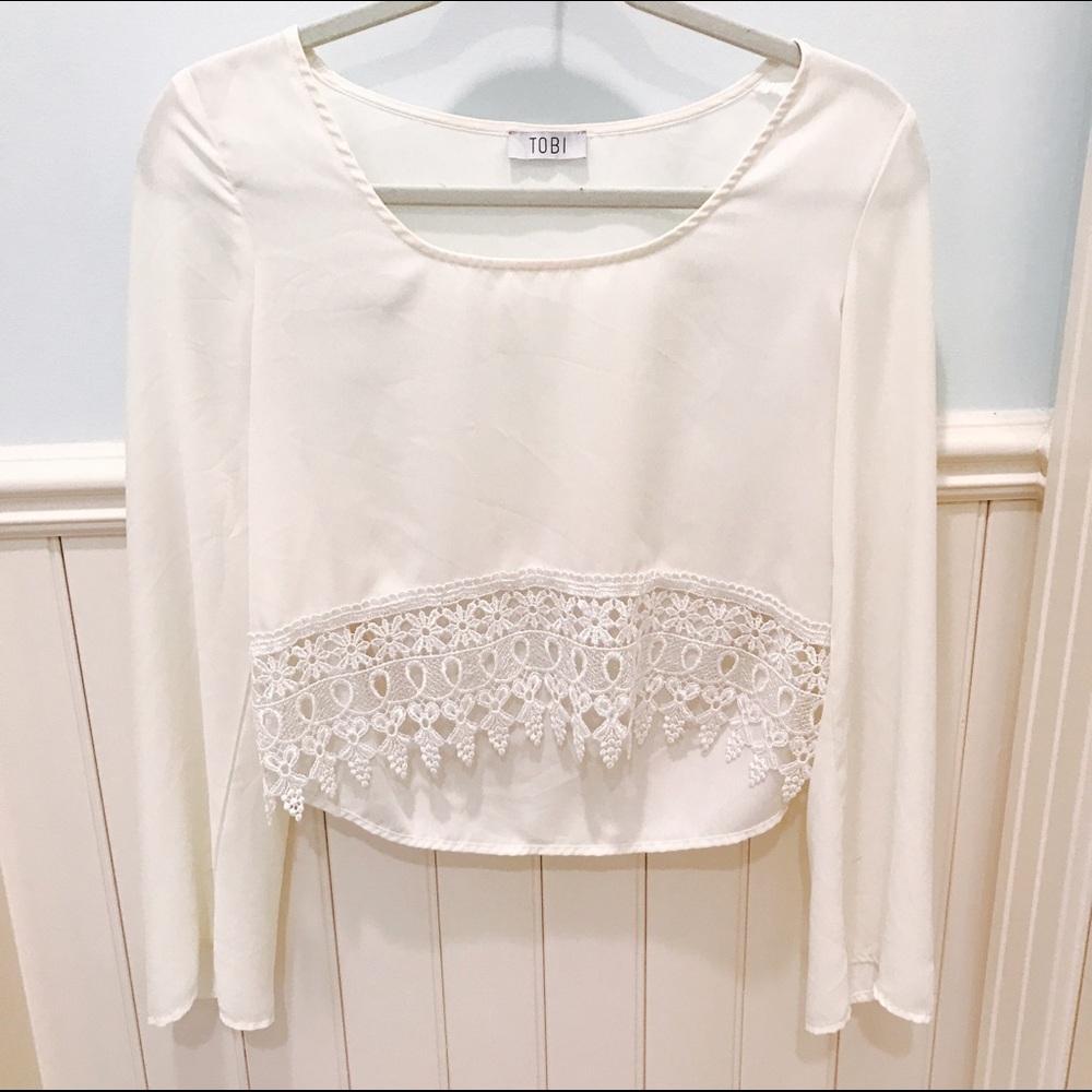 Flowy TOBI cream crop top