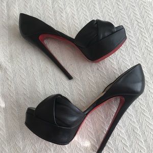 RESERVED @odessa1973 CHRISTIAN LOUBOUTINS 37.5/38