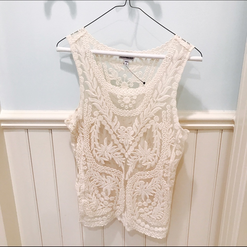 Cream colored express lace tank top