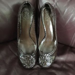 Tory Burch Brown Patent Shoes