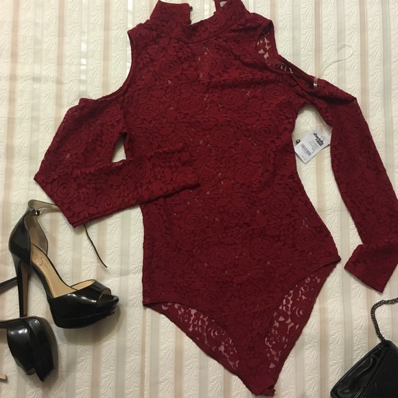 Charlotte Russe Tops - Charlotte Russe maroon color long sleeve top💓💓