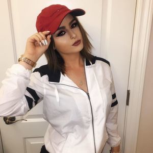 Meet your Posher, Carryn