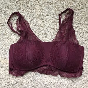 Never Worn Size M Lace Bralette