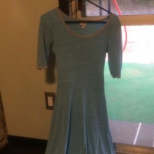 EEEUC WORN ONCE XS LLR ANA