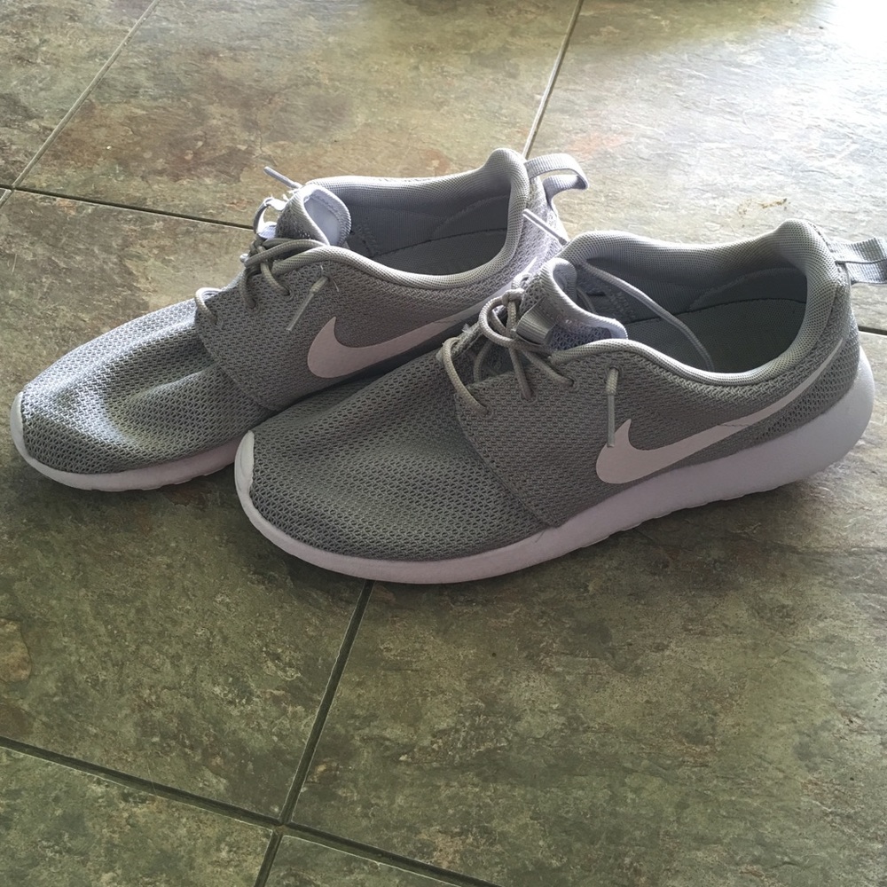 Grey Nike Roshe One